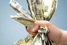 پشت پرده واردات لوازم آرایشی و کالا‌های غیرضروری
